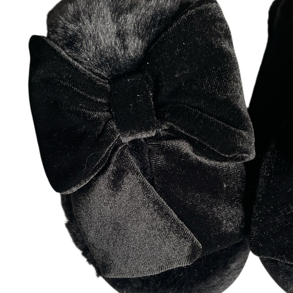 NWT Victoria's Secret Black Slippers with Bow - Picture 5 of 7